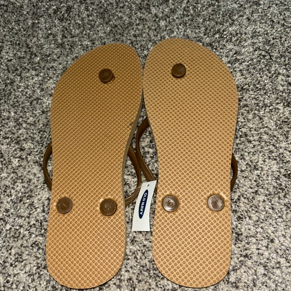 Sandles - Picture 2 of 2